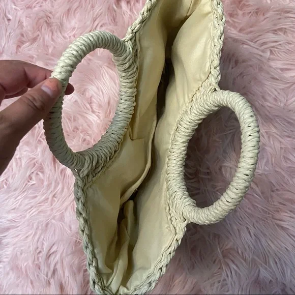 SHEIN Cream Woven Handbag - Picture 2 of 2
